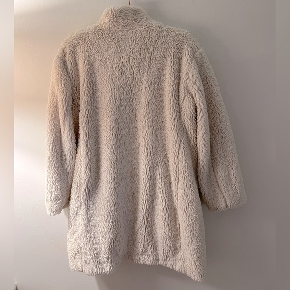 Cream/Ivory Fuzzy Sherpa Long Full Zip Fleece Jacket - Size M - Picture 5 of 6